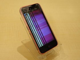iPhone5Cの液晶交換修理に清須市よりご来店！アイフォン修理のクイック名古屋