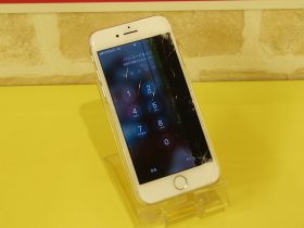 名古屋市 操作ができないiPhone8液晶修理 アイフォン修理のクイック