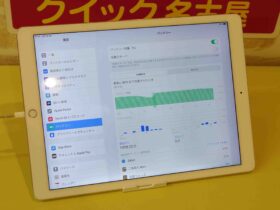 iPad Pro 12.9インチのドックコネクタ修理と内部バッテリー交換の作業風景